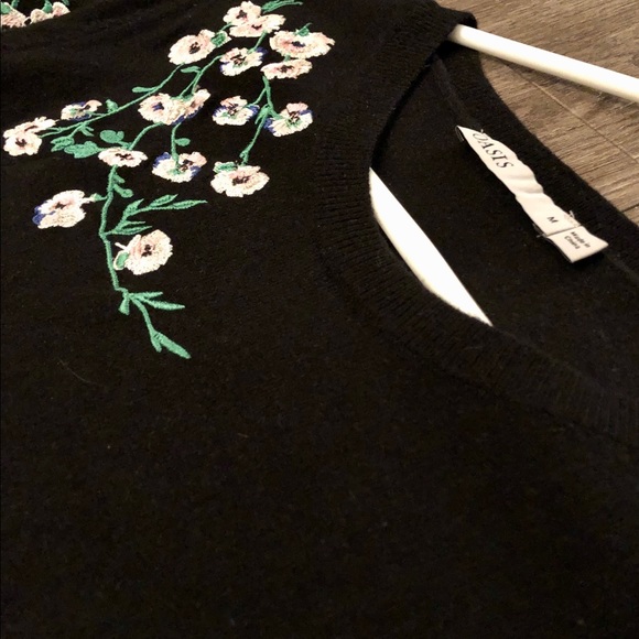 Long Sleeve Casual Black Pull Over - Picture 3 of 5